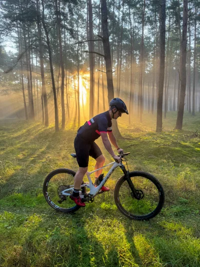 testowy12 - Mgła 

#bikepacking #rower #mtb #las #sport