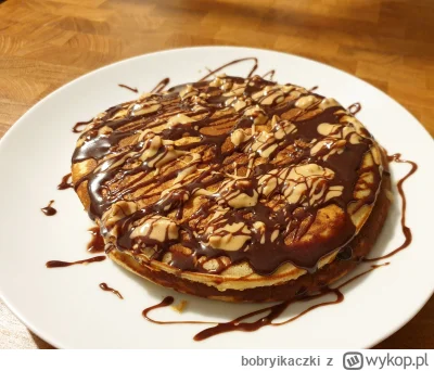 bobryikaczki - #gotujzwykopem #gotowanie Pancake x2 polany czekoladą i roztopionym ma...