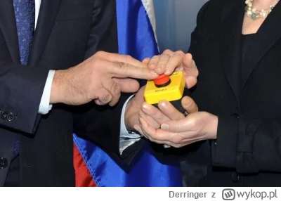 Derringer - O nie! Członek NATO powielał politykę NATO! To na pewno zdrajca ojczyzny