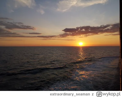 extraordinary_seaman - #codziennywschodslonca

Dobry, 

Takie tam standardowe poranis...