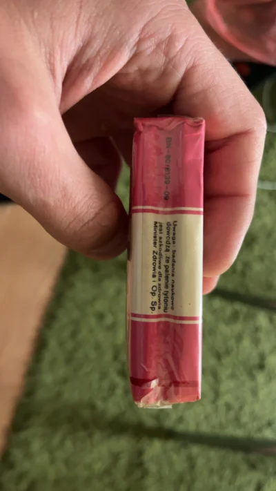 wiechu90 - Znalazłem paczkę starych papierosów u matki za szafą,myślicie że to coś mo...