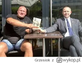 Grzesiok - ROZUMIECIE TO?
CZASKOSKI ZNA FRANCUSKI 
ALE PRZEGRYW
BĄŻUR … HAHAHAHAHA

S...