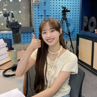 XKHYCCB2dX - #koreanka #chuu #loona