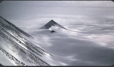 nat_soc - #przegryw 

na Antarktydzie są piramidy, byłem. widziałem.