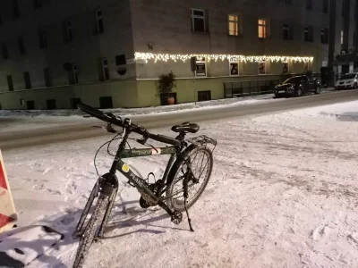 CrazyxDriver - 1 585 + 16 + 31 + 45 + 49 + 28 = 1 754

Jedna jazda po Krakowie i już ...