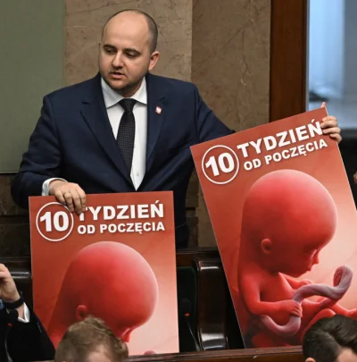 bo-banley - #bekazpisu #bekazprawakow #sejm #polityka 


Kiedy pokazujesz plakaty, kt...