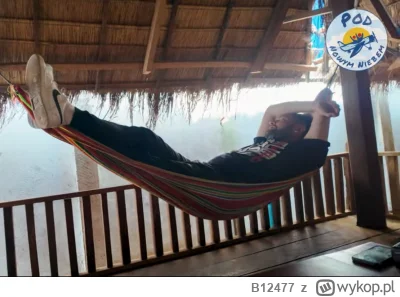 B12477 - Pan Marcin odpoczywa po ciężkiej pracy. Wymyślanie nowych konceptów to bardz...