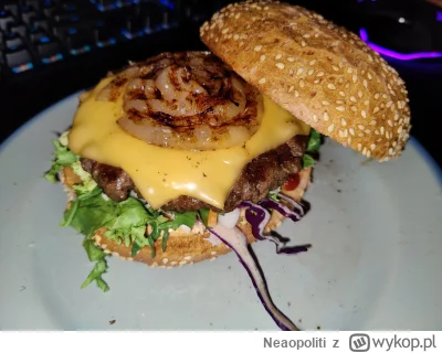 Neaopoliti - Domowy burger - przybliżona cena w restauracji to 40 zł xd
#burger #gotu...