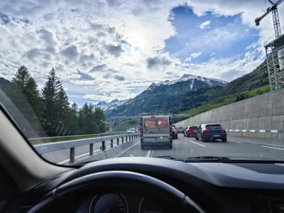 openordie - W korku kurba, a gdzie na być?
#zalesie