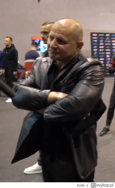 kulis - @Ciastek-kompot Tak na ciebie patrze.