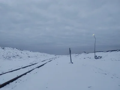 sylwke3100 - Zimowy klimat na Hołdzie.

Czyli zwałowisko Jagielnia należące do kopaln...