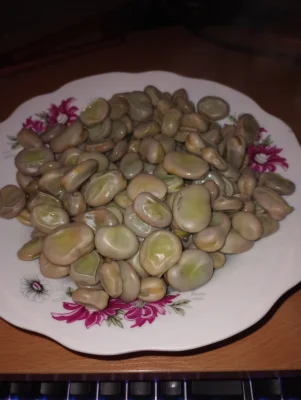 Piospi - Awantura o kasę, ostatni bób w tym roku i piwerko - tak trzeba żyć. 

#awant...