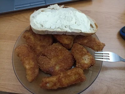 Baczny_Obserwator - Smażona ryba i pajda chleba z odrobiną majonezu dla chuopa prawdz...