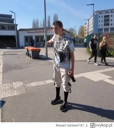 SinusCosinus747 - Goha 3 euro z Berlina

#danielmagical #urzędnicza2 #patostreamy