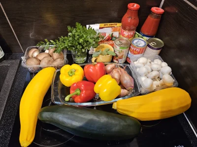 pypowicz - Pypowicz gotowy na jutrzejsze gotowanie lecza
 (｡◕‿‿◕｡)
Kiełbaska czeka w ...