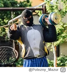 Potezny_Mazur - @Kasahara: taki Rafinerek ostatnio na wózku inwalidzkim przyjechał na...