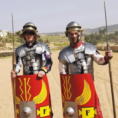 JuzefCynamon - #f1 gladiator (2000)