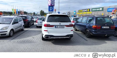 JACCU - @WinterLinn tu było pełno miesc w bardzo bliskiej odległości ¯\(ツ)/¯ 
Tu zdję...