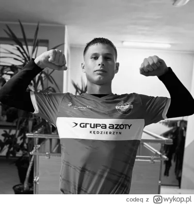 codeq - 17 lat, pod pociąg towarowy
a chciałoby się mieć znow tyle lat 

#przegryw #s...