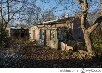 nightmeen - Kilka lat temu, zimą, spacerując samotnie po obrzeżach Warszawy, dostrzeg...