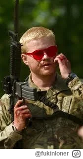 fukinloner - @arais_siara: 
bo widzisz, sa Ukraińcy i Ukraińcy, Polacy i Polacy, Amer...