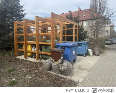 PSY_DELIC - Na #wroclaw skim osiedlu Sępolno zaczęto stawiać nowe pergole śmietnikowe...