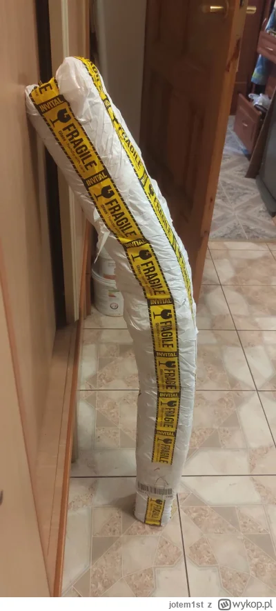 jotem1st - @bluebit: Po 2 miesiącach dostarczyli mi lampę do akwarium.