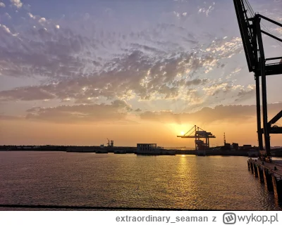 extraordinary_seaman - #codziennywschodslonca

Dzień dobry,

 Dziś średnio ładny wsch...