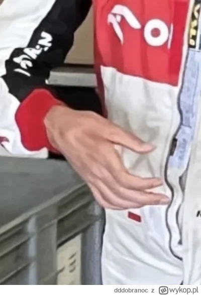 dddobranoc - Skoro gołe d--y wjeżdżają od tak do gorących to dlaczego ma tam nie być ...