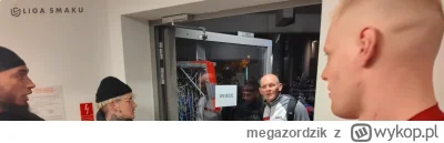 megazordzik - Twarz myślą nieskalana, wzrok tęskniący za rozumem
#famemma