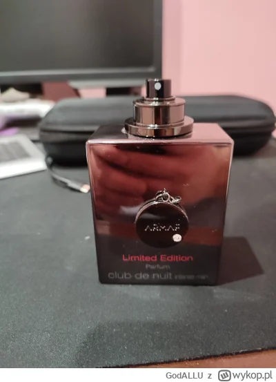 GodALLU - #perfumy 
Kumple pierwszy raz taka sytuacja. Naciskam atomizer i nie wdusza...