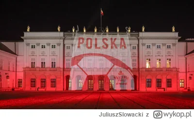 JuliuszSlowacki - @FrizPL_: przecież to jest fejk!

Tutaj prawdziwe zdjęcie