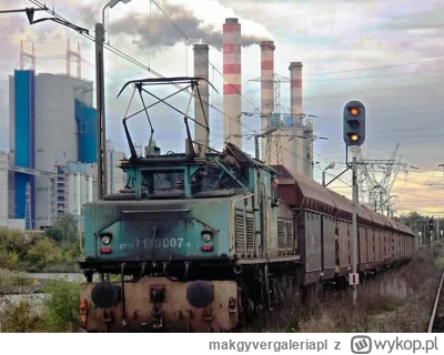 makgyvergaleriapl - Lokomotywa o napędzie nuklearnym. Ma taki potężny reaktor, że mus...