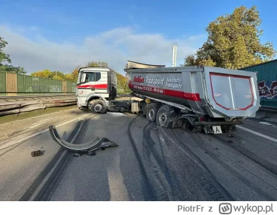 PiotrFr - Musiało boleć 

#zycietruckera #bekaztransa