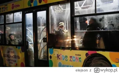 elejson - @matr1x: napis dzieci na autobusie ;)
