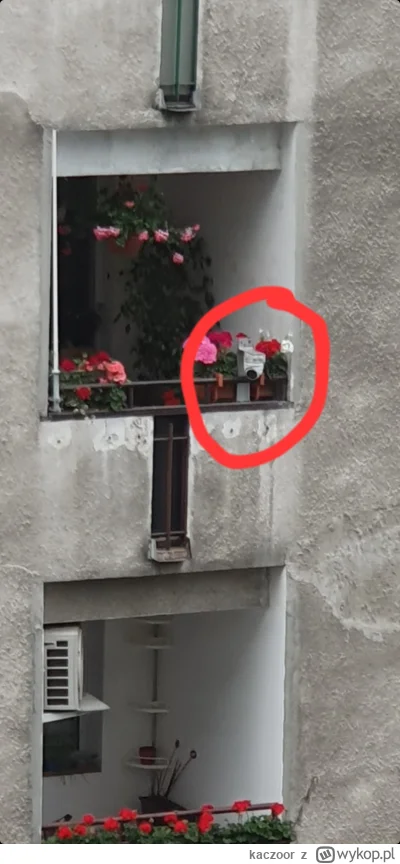 kaczoor - Czy to legalne mieć tak zamontowaną prywatną kamerę na balkonie w bloku? Ka...