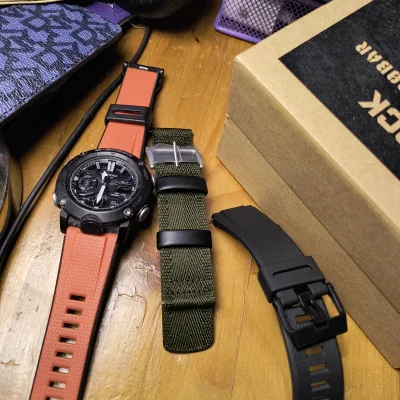 JonaszSynGrazyny - @mirko_anonim: takiego jak na zdjęciu mam jakiegoś gshocka i w zes...