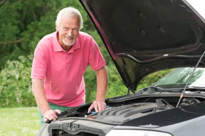 new-object - Kiedy byłem młody, patrzyłem, jak mój tata naprawia swój samochód i zast...