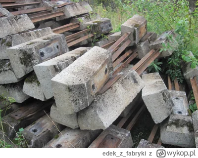 edekzfabryki - Przecież to stare betonowe podkłady kolejowe typu BL-3 wkopane na szto...