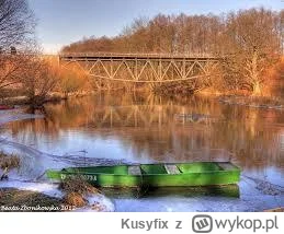 Kusyfix - @nightmeen: u mnie w mieście jest podobny ale jest cały ;)