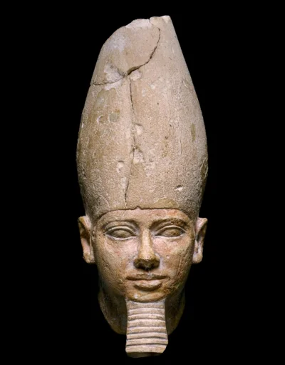 Loskamilos1 - Głowa ukazująca Userkafa, władcę, który zapoczątkował V dynastię faraon...