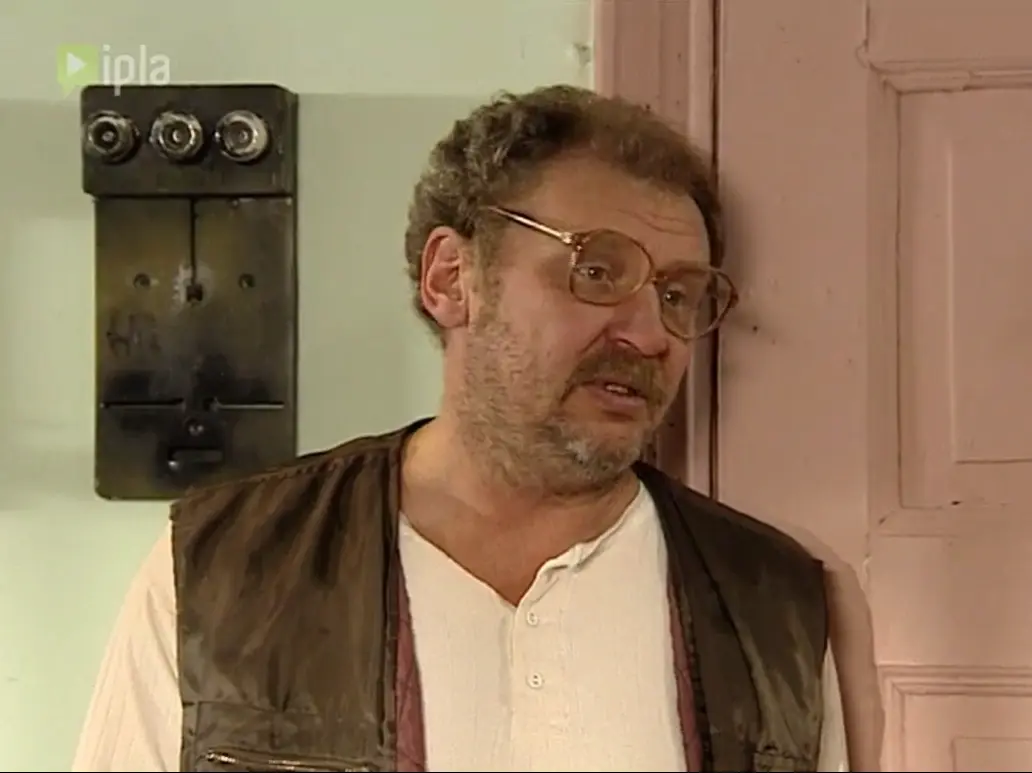 Handstander12 - - ostatnio mi się wzrok popsuł, od czytania chyba
- a co se pan tak c...