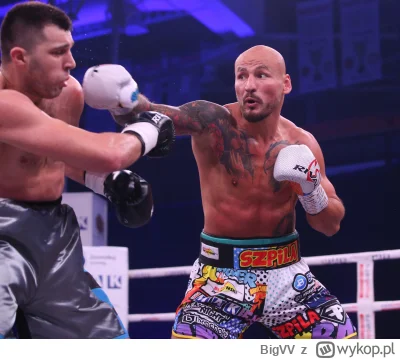 BigVV - #boks Jugołyn Dałn dałby obu lekcję boksu ( ͡° ͜ʖ ͡°)