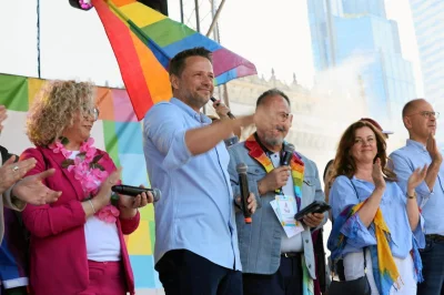 Kosmiczny-Duch - Wrócił do swoich korzeni gdy maski po wyborach opadły . Trzeba promo...