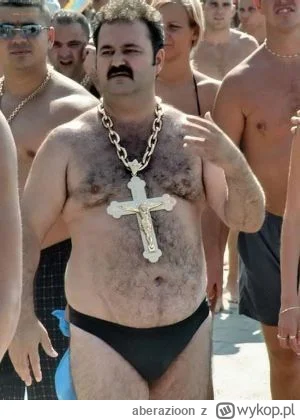 aberazioon - >polak katolik patriota 

@RozowaZielonka: bo typ miał na zdjęciu krzyży...