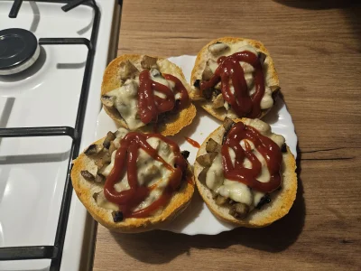 Vegasik69 - @lajsta77 takie same sobie robię ( ͡º ͜ʖ͡º)