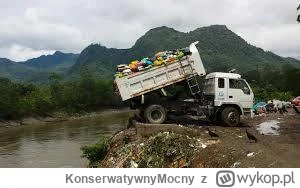 KonserwatywnyMocny - Głupie goje bawią się w jakieś kaucje a w Indiach wywrotki mają ...