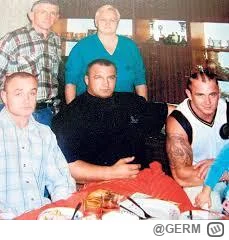 GERM - @CiasteczkoweMonstrumFrikFajtu: jest jeszcze Ultra Pudzianica - z jej łona wys...