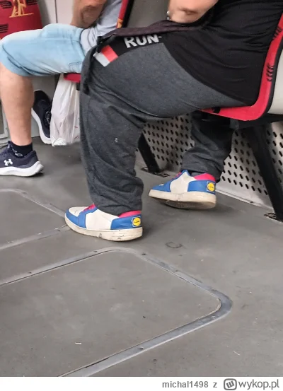 michal1498 - Fajne buty ogółem 
#przegryw