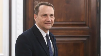 Megalogin - Sikorski często jak udziela wywiadów to pod okiem cały czas mi tak skacze...